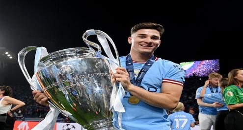 صباحك أوروبي.. أرسنال يراقب ألفاريز.. برشلونة ينتظر فليك.. وصفقة إسبانية لروما